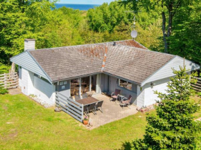 6 person holiday home in Glesborg Bønnerup Strand